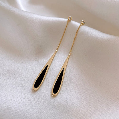 Brinco Longo Gota Preto e Dourado