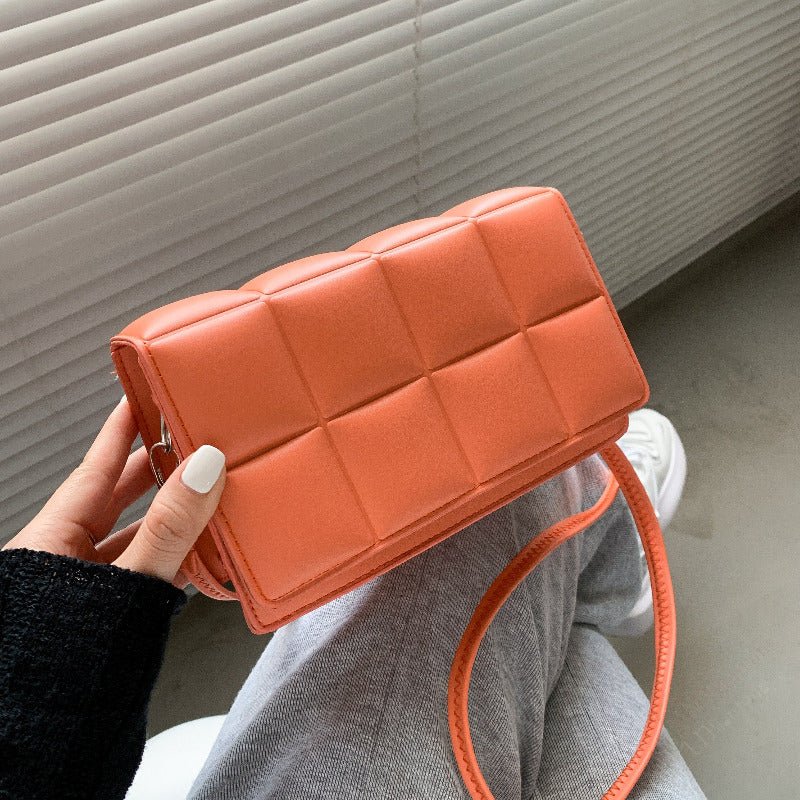 Bolsa Feminina de Couro Estilo Fashion com Cores Diferenciadas - Via Aurora