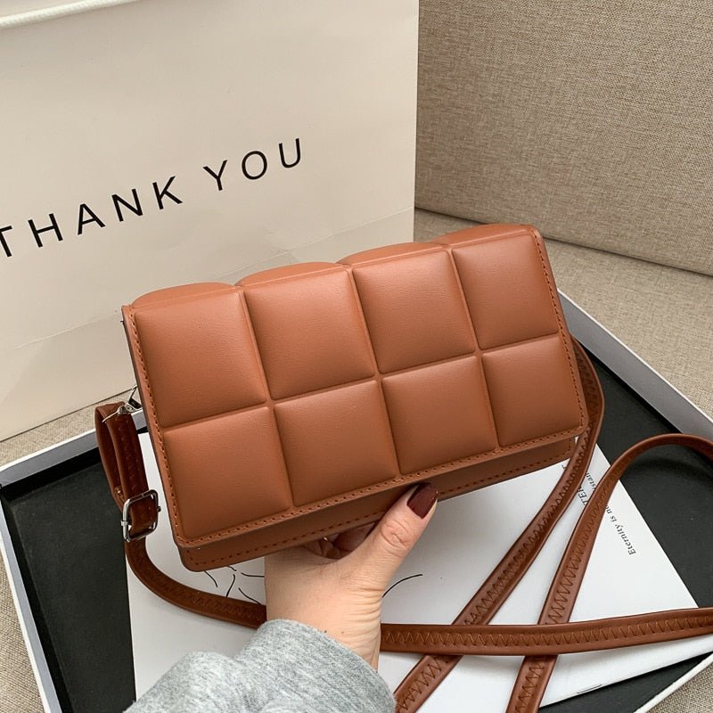 Bolsa Feminina de Couro Estilo Fashion com Cores Diferenciadas - Via Aurora