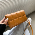 Bolsa Feminina de Couro Estilo Fashion com Cores Diferenciadas - Via Aurora